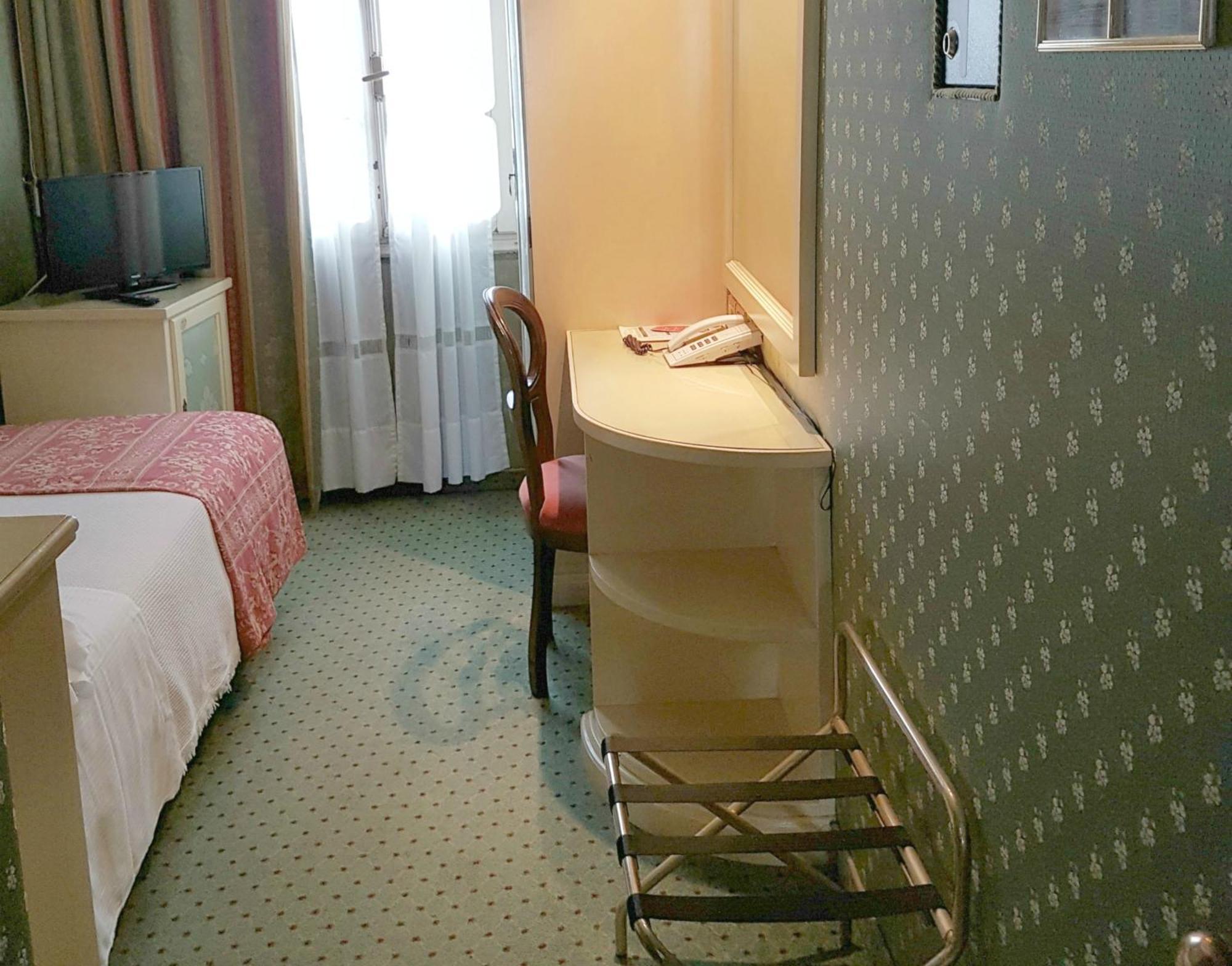 Hotel Biasutti Lido di Venezia Bilik gambar