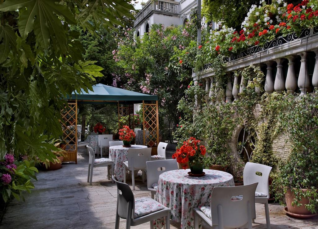 Hotel Biasutti Lido di Venezia Luaran gambar